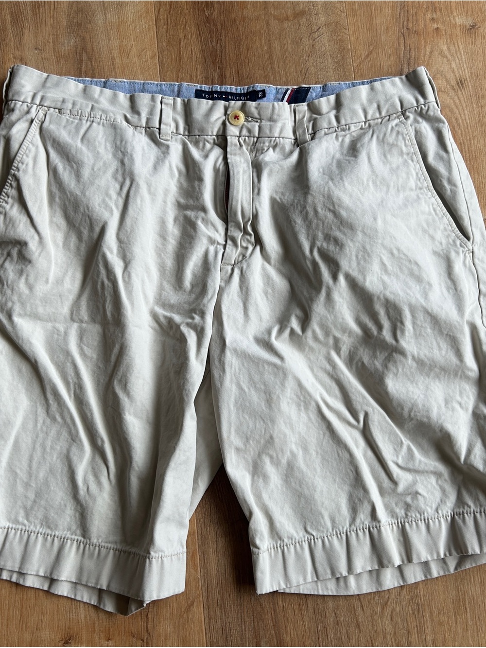 Tommy Hilfiger Men's Light Tan Flat Front Chino Shorts